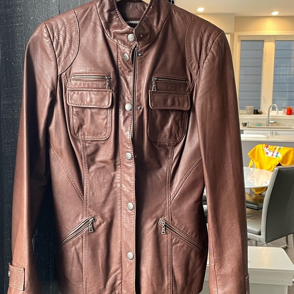Danier Leather Jacket, gorgeous caramel brown - Picture 1 of 14